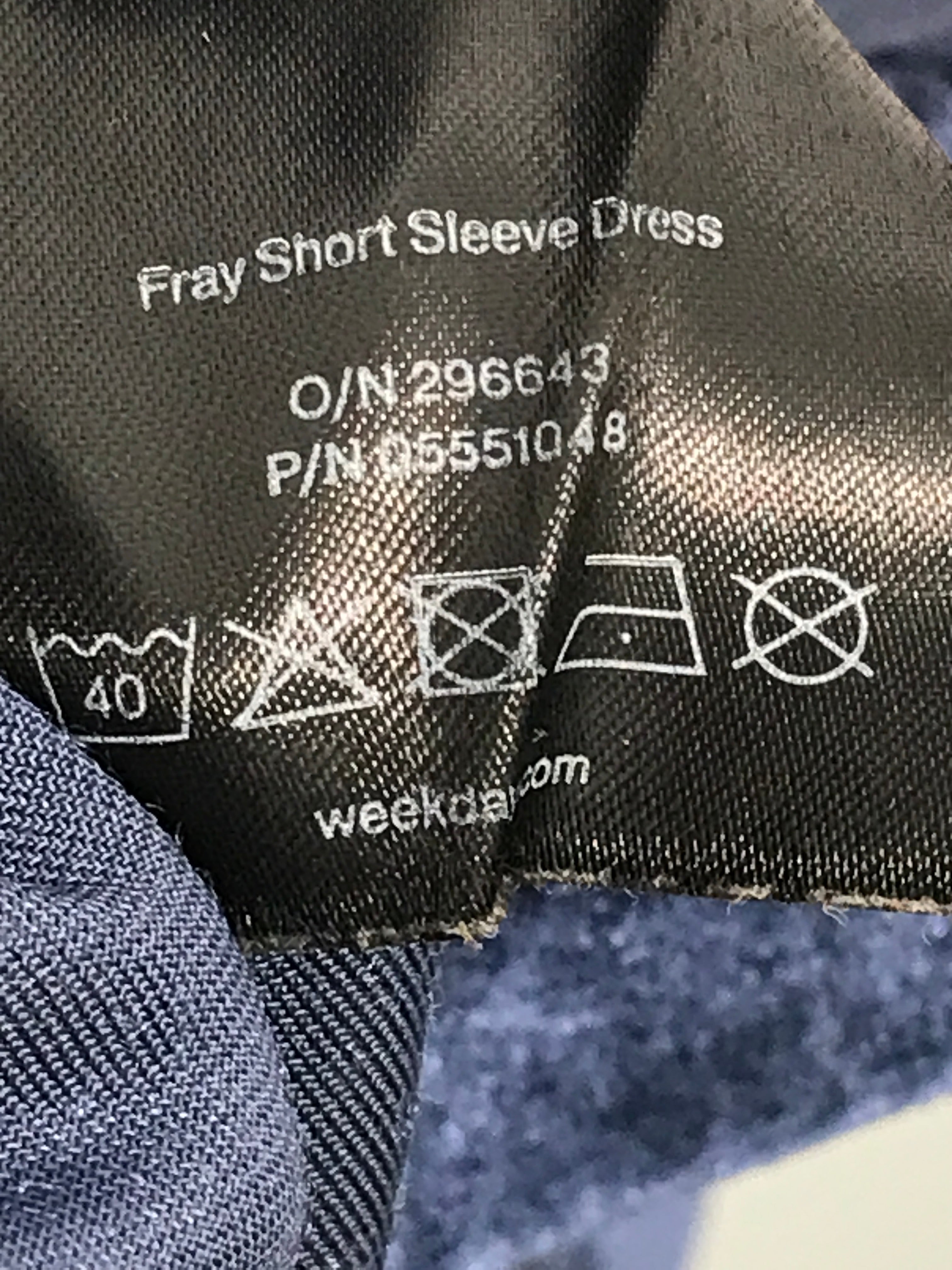 Weekday Kjole